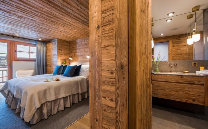 Chalet Mckinley, Zermatt, Double Bedroom